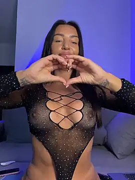 MissSelinaLDN's cam snapshot