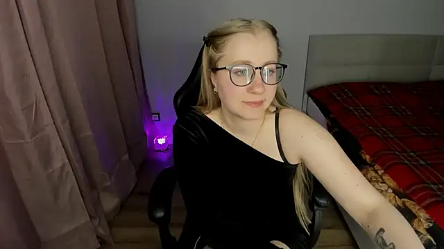 MilanaJune's cam snapshot