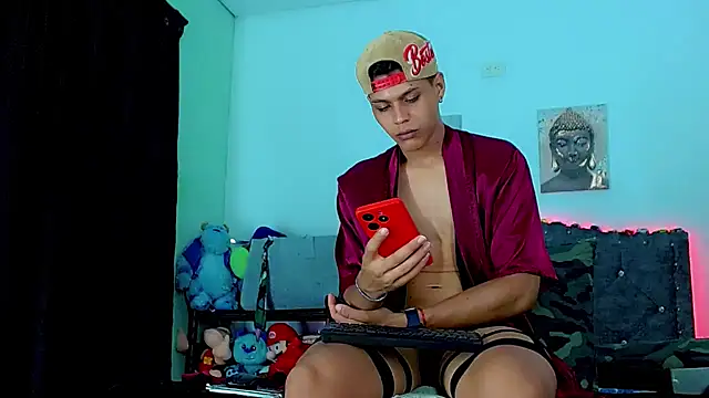 Liamscott_'s cam snapshot