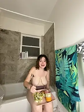 Curliegirlie's cam snapshot