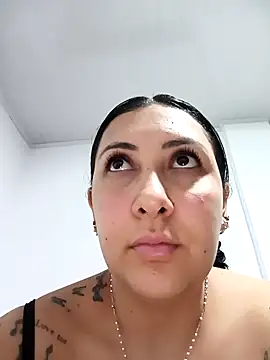 You-kitty2025 live sex cam