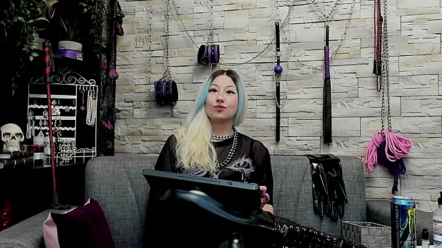 CruelMistress's cam snapshot