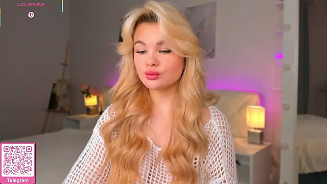 ShyEmma_ live sex cam