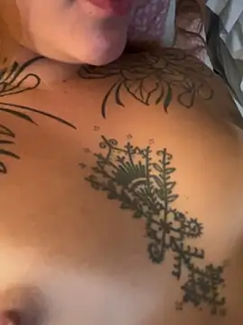 Camitattoo's cam snapshot