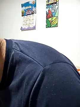 darcastro04's cam snapshot