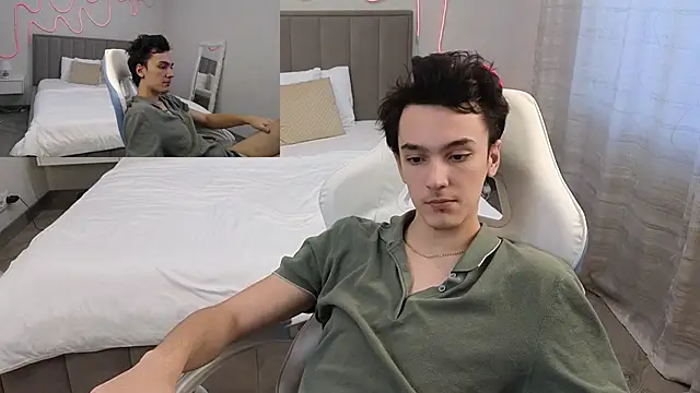 MoonlinSkinn live sex cam