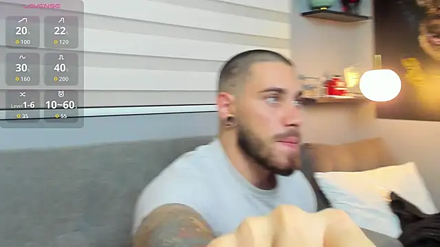 Giorgio-Leone live sex cam