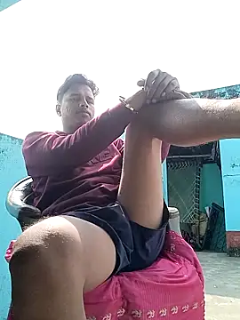 JOHN_IS_LIVE live sex cam