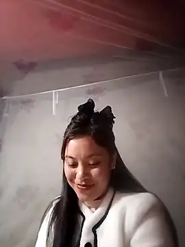 Alice-567's cam snapshot