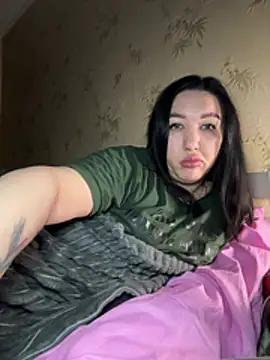 Naughtbaby_2025's cam snapshot