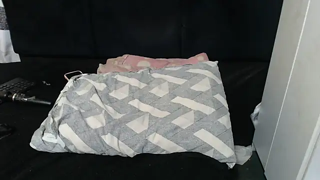 SweetHotBabby18's cam snapshot