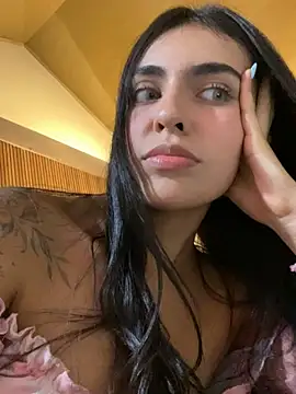 DaphneUwu live sex cam