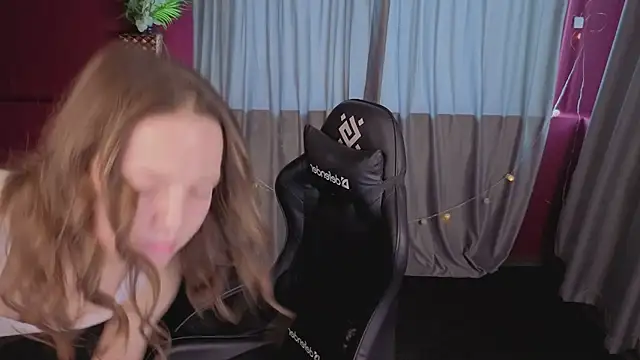 RoseWaulhgberg's cam snapshot