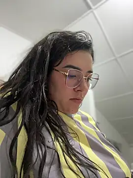 Lia_flowers live sex cam