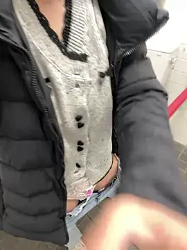 makomakos2's cam snapshot