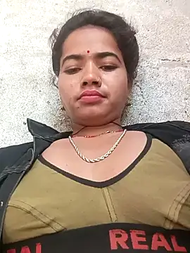 Jooli_sakya live sex cam