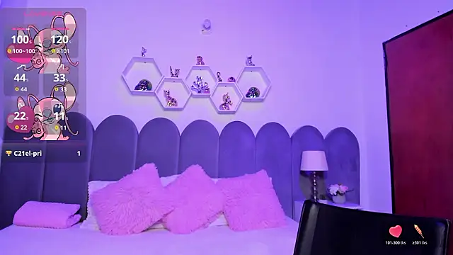 lunagomez24 live sex cam