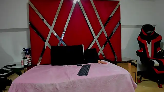 kikihtx's cam snapshot