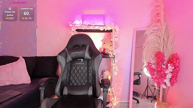 Selene_sst's cam snapshot