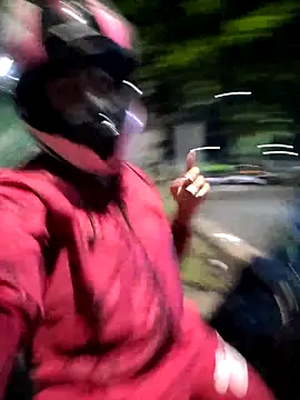 _kathaLopez_'s cam snapshot