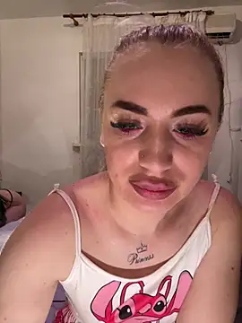 RuxyCatrina's cam snapshot