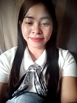 Caniroom_bia's cam snapshot