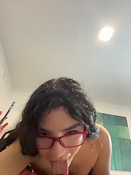 dani_bela's cam snapshot