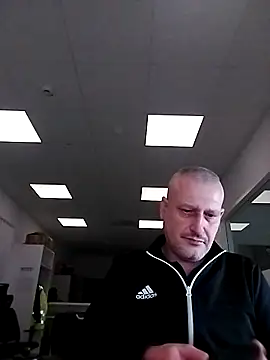 Hisnimin live sex cam