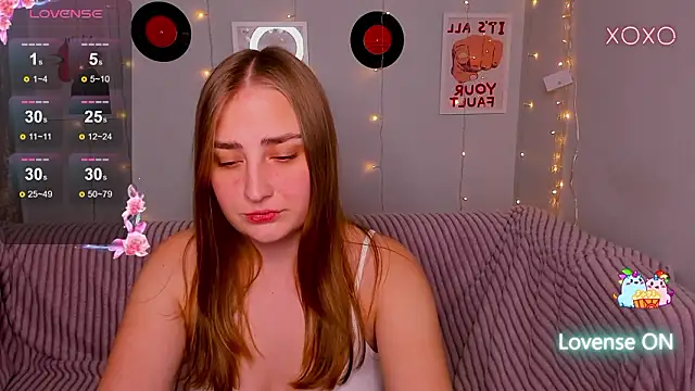 MilliStrii live sex cam