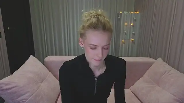 kittie_like18 live sex cam