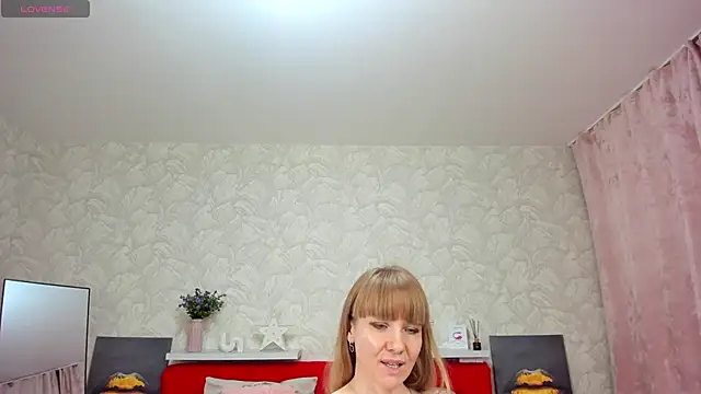 KattyPeachX live sex cam