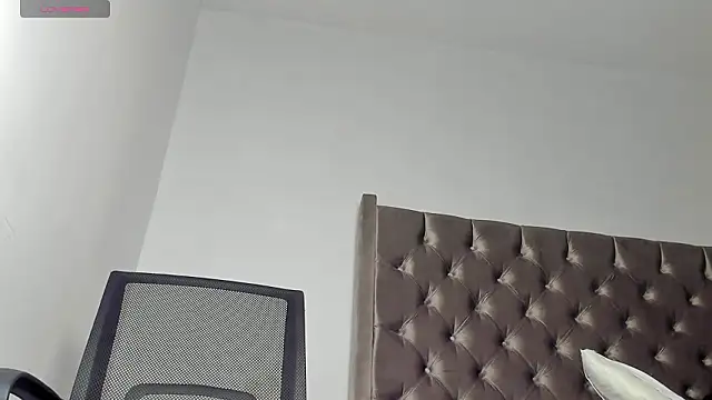 NikkiBotero's cam snapshot