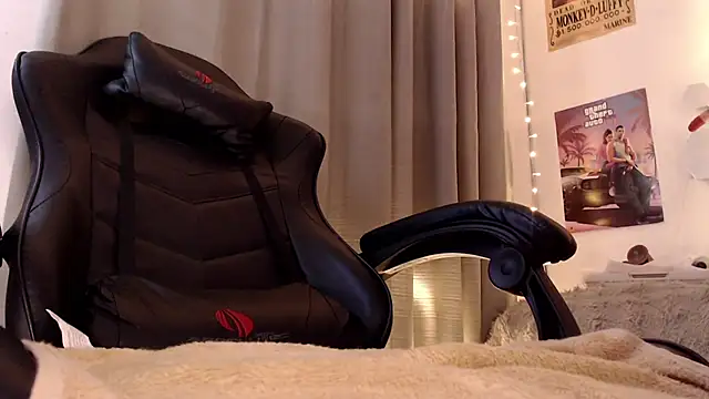 Emmy_Ruiz's cam snapshot