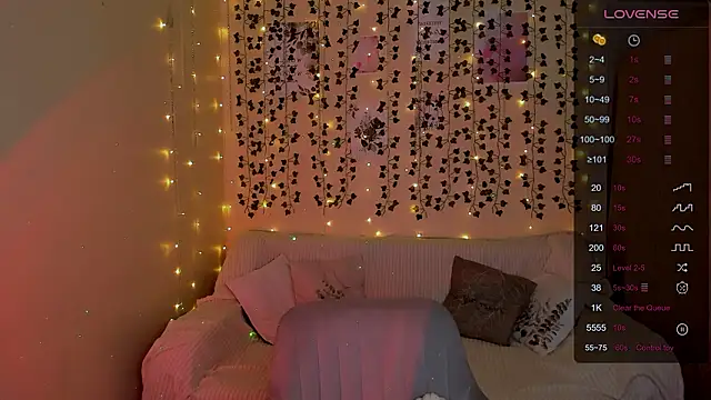 AnyaTaylor_'s cam snapshot