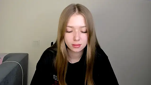 ElleLuv_'s cam snapshot