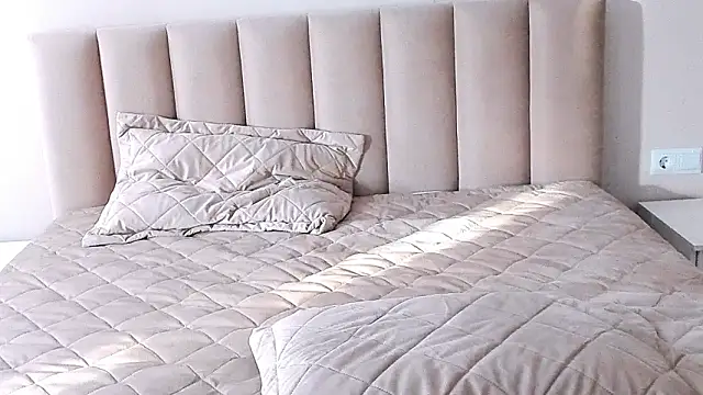 lulu_wolf live sex cam