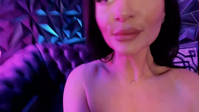 NatashaxoBangs live sex cam