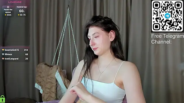 May_Yam's cam snapshot