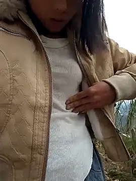 Lukyclover's cam snapshot