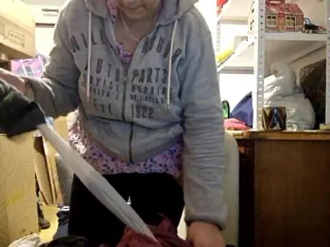 Samantha_Squirt@xh live sex cam