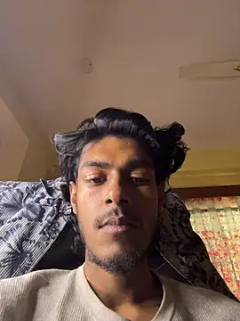 RavenKisses live sex cam