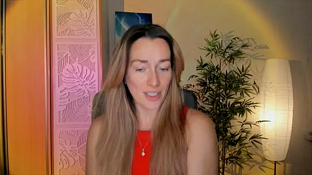 RebeccaMartinez live sex cam