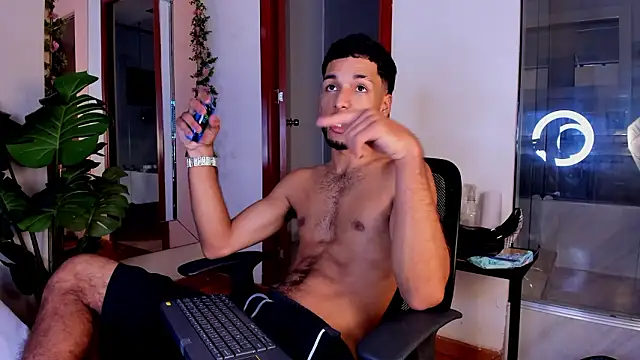 Thiagoferreti live sex cam