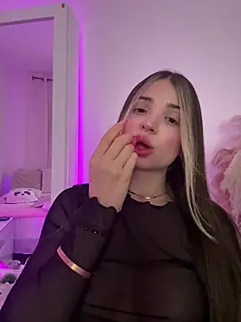 Ashleyjenner_'s cam snapshot