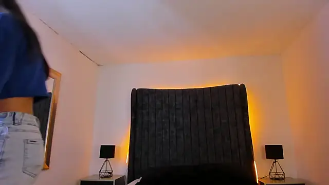 VanessaParis__ live sex cam