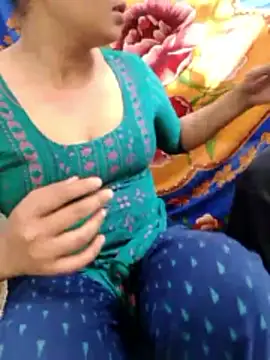 Hotcouple1100 live sex cam