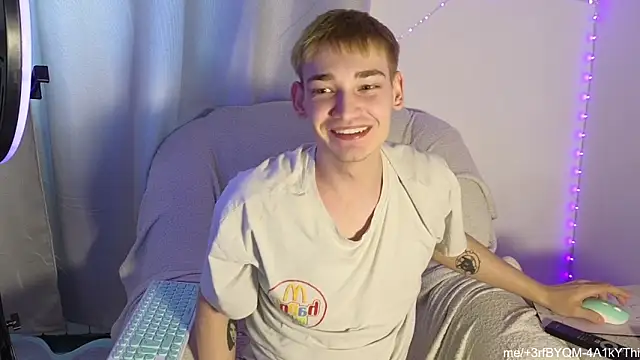Julian_wins live sex cam