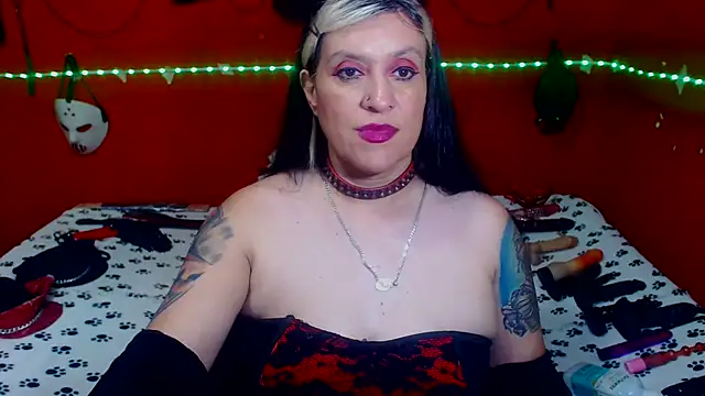 MATURE_Randy's cam snapshot