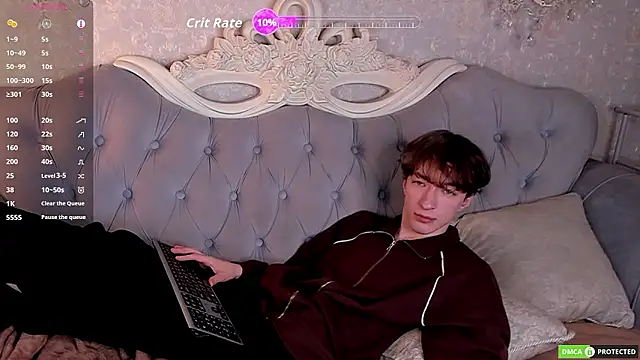 TrevorBenson live sex cam