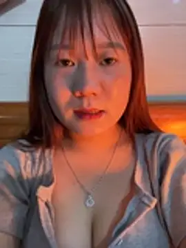 Liness101's cam snapshot